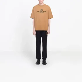 Balenciaga Herren-T-Shirt mit Alphabet-Aufdruck, kurzärmelig, cremefarben-gelb 594579TGV609605 Balenciaga Herren-T-Shirt mit Alphabet-Aufdruck, kurzärmelig, cremefarben-gelb 594579TGV609605