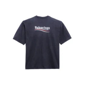 Balenciaga Herren-T-Shirt mit Political Campaign-Aufdruck, kurzärmelig, marineblau 570803TAV444128 Balenciaga Herren-T-Shirt mit Political Campaign-Aufdruck, kurzärmelig, marineblau 570803TAV444128