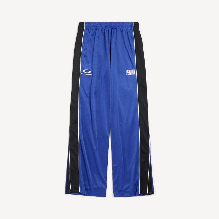 Balenciaga | NBA-Kollaboration: Trainingshose für Herren in Blau/Schwarz Balenciaga | NBA-Kollaboration: Trainingshose für Herren in Blau/Schwarz