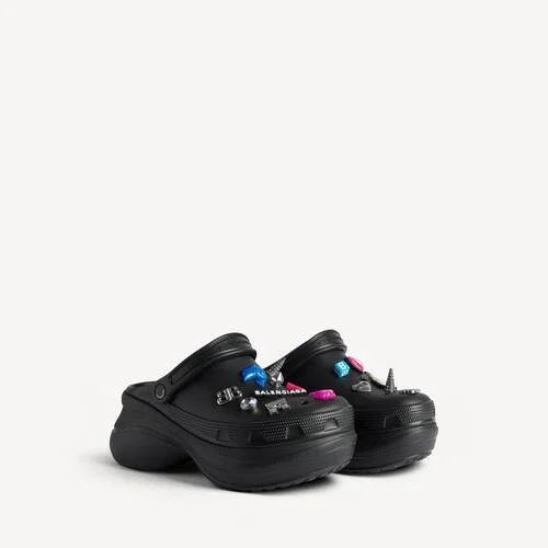 Crocs™ Damen-Pantoletten „Jibbitz™“ in Schwarz Crocs™ Damen-Pantoletten „Jibbitz™“ in Schwarz