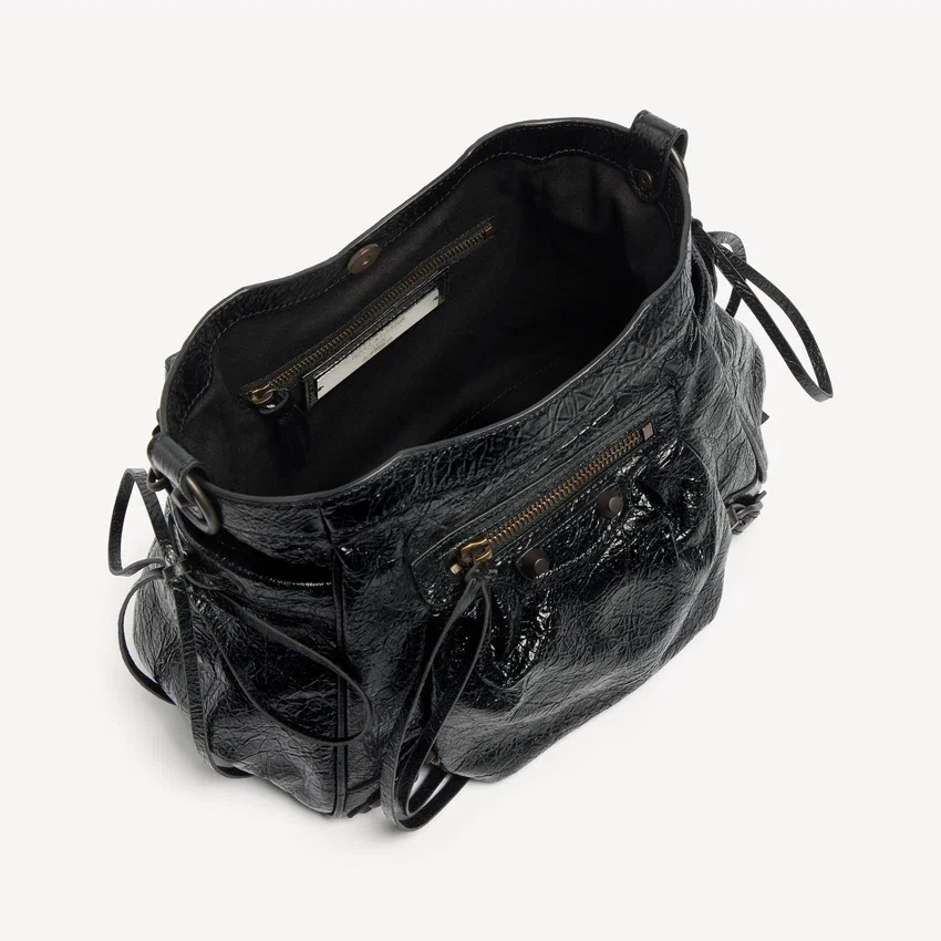 Damen-Beuteltasche „Le City“ klein in Schwarz Damen-Beuteltasche „Le City“ klein in Schwarz