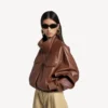 Damen-Blouson mit hohem Kragen in Kastanienbraun Damen-Blouson mit hohem Kragen in Kastanienbraun