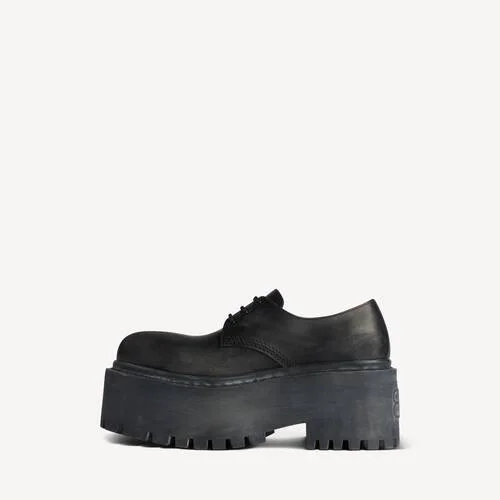 Damen-Derby-Schuhe „Strike“ mit Plateau in Schwarz Damen-Derby-Schuhe „Strike“ mit Plateau in Schwarz