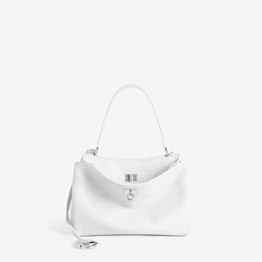 Damen-Handtasche „Rodeo“ klein in Optikweiß Damen-Handtasche „Rodeo“ klein in Optikweiß
