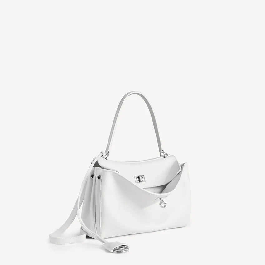 Damen-Handtasche „Rodeo“ klein in Optikweiß Damen-Handtasche „Rodeo“ klein in Optikweiß