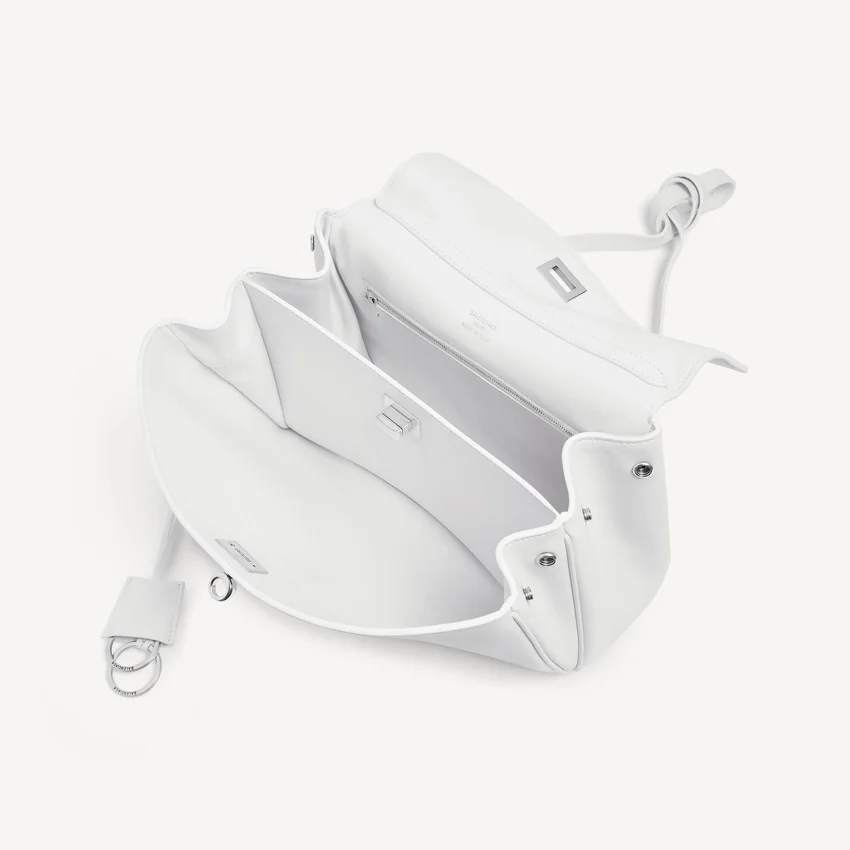 Damen-Handtasche „Rodeo“ klein in Optikweiß Damen-Handtasche „Rodeo“ klein in Optikweiß