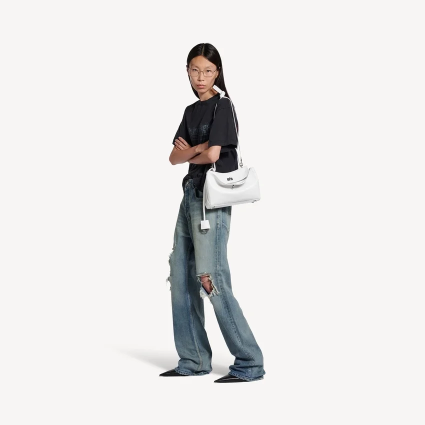 Damen-Handtasche „Rodeo“ klein in Optikweiß Damen-Handtasche „Rodeo“ klein in Optikweiß