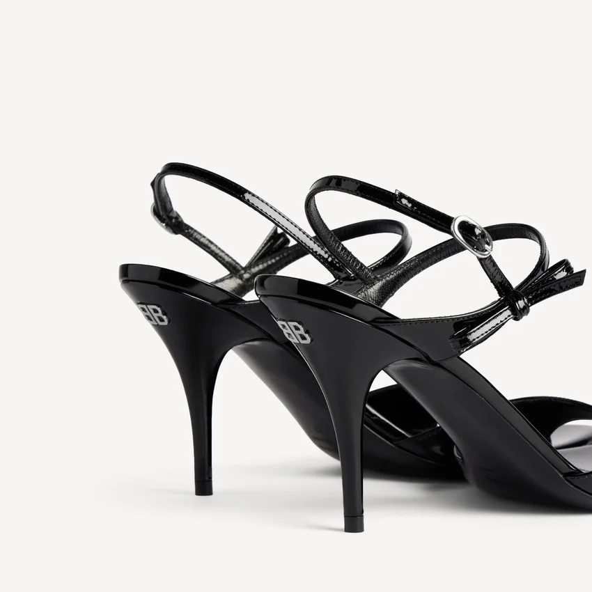 Damen-Sandale „Avenue Bow“ in Schwarz/Silber Damen-Sandale „Avenue Bow“ in Schwarz/Silber