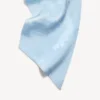 Damen-Schal in Babyblau, gewaschen und im Crayon-Look Damen-Schal in Babyblau, gewaschen und im Crayon-Look