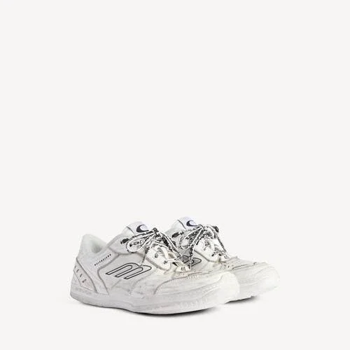 Damen-Sneaker „Hamptons“ in weiß mit mittlerem Used-Look Damen-Sneaker „Hamptons“ in weiß mit mittlerem Used-Look