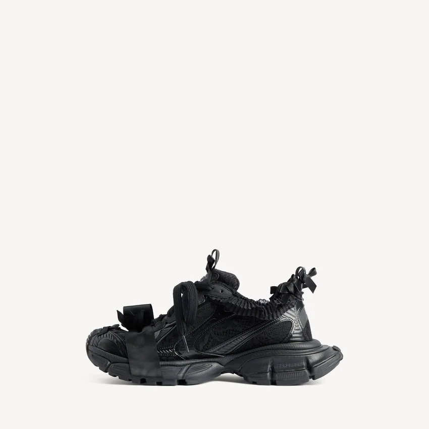 Damen-Sneaker in 3XL in Schwarz Damen-Sneaker in 3XL in Schwarz