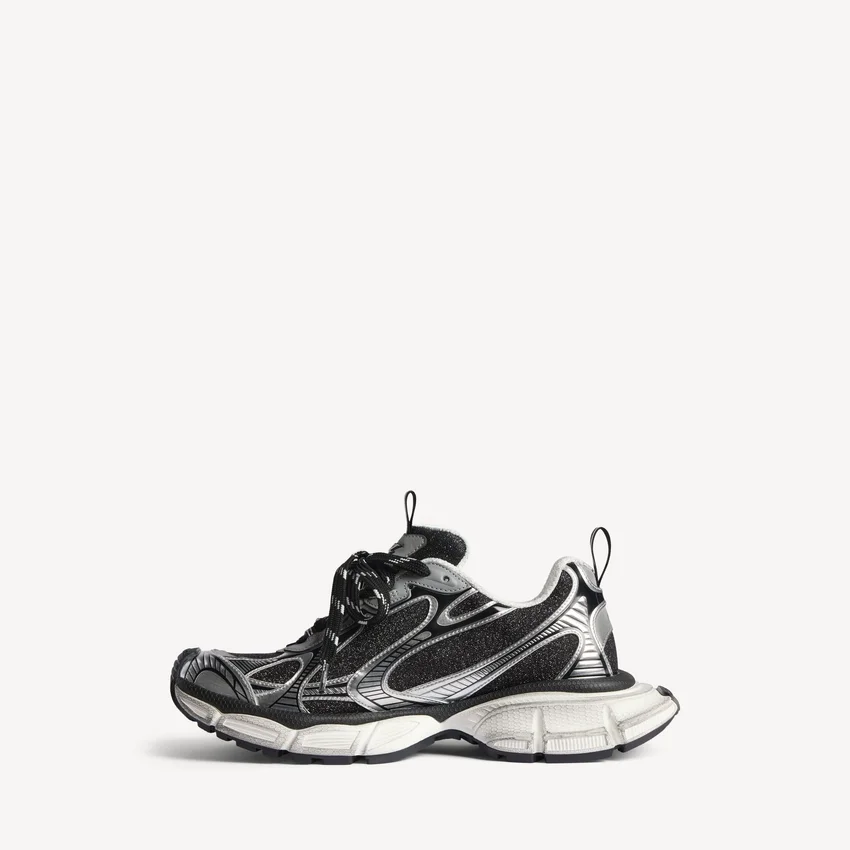Damen-Sneaker in 3XL in Schwarz/Silber Damen-Sneaker in 3XL in Schwarz/Silber