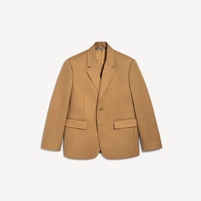 Einreihige Herrenjacke in normaler Passform in Camel Einreihige Herrenjacke in normaler Passform in Camel