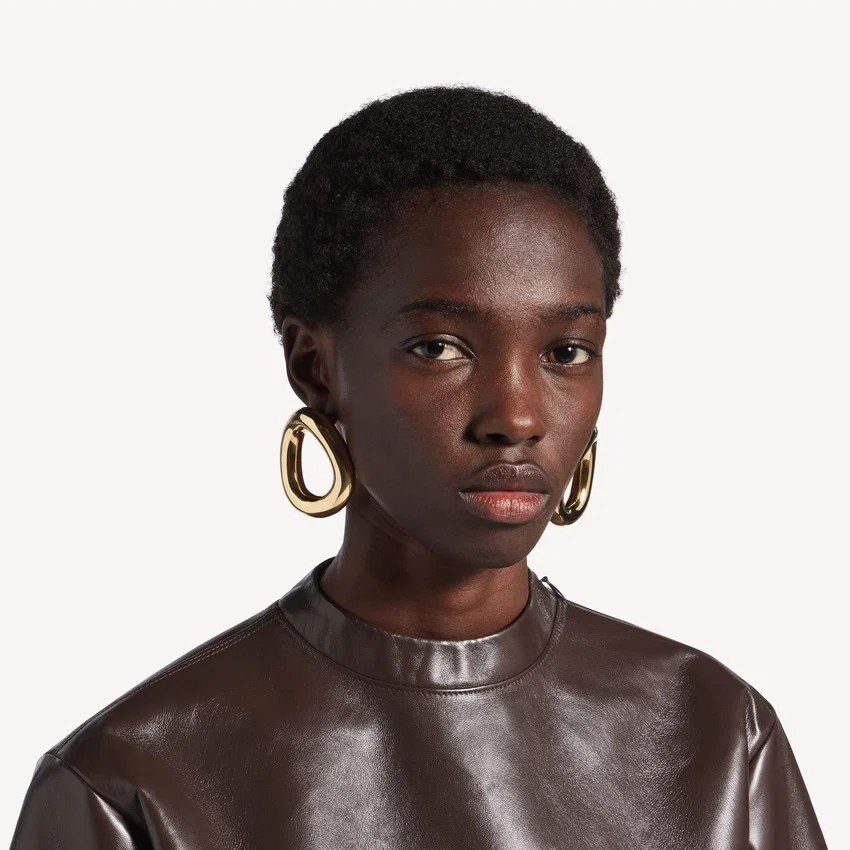 Eisa Ellipse-Ohrringe für Damen in glänzendem Gold Eisa Ellipse-Ohrringe für Damen in glänzendem Gold