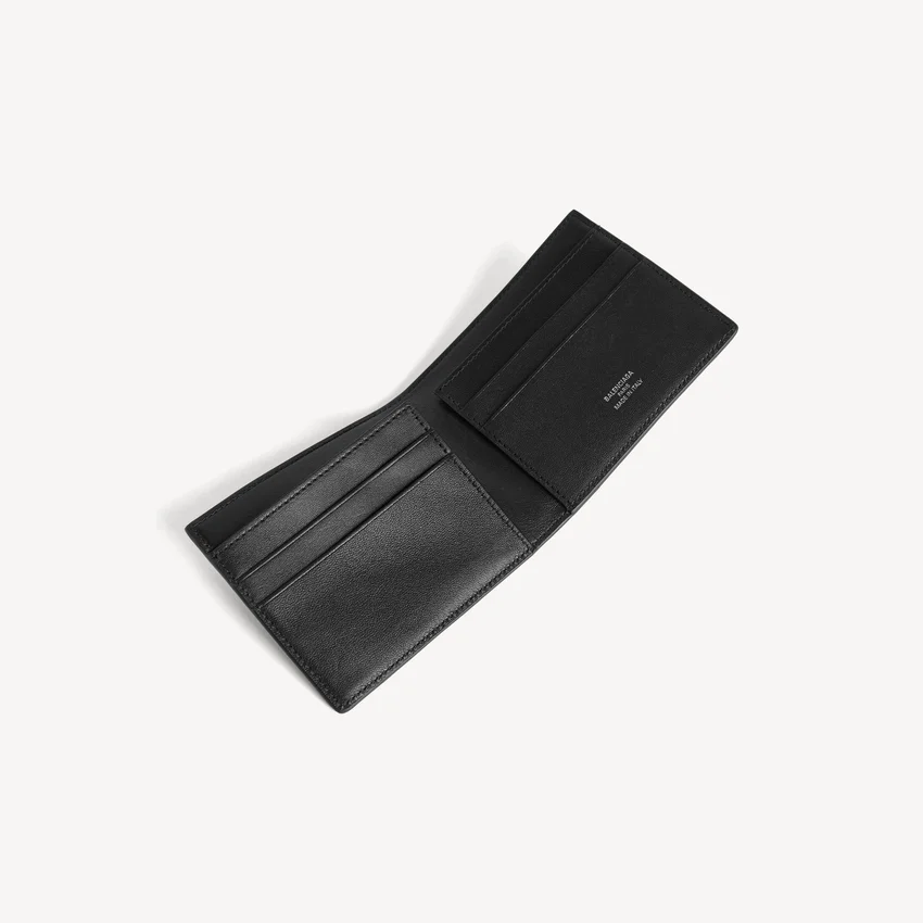 Herren-Brieftasche „Rodeo“ im quadratischen Faltformat in Schwarz Herren-Brieftasche „Rodeo“ im quadratischen Faltformat in Schwarz