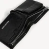 Herren-Brieftasche „Superbusy“ im quadratischen Faltformat in Schwarz Herren-Brieftasche „Superbusy“ im quadratischen Faltformat in Schwarz