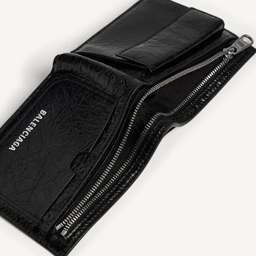 Herren-Brieftasche „Superbusy“ im quadratischen Faltformat in Schwarz Herren-Brieftasche „Superbusy“ im quadratischen Faltformat in Schwarz
