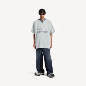 Herren-Fußball-T-Shirt 3b mit V-Ausschnitt, Oversize, in Grau/Weiß Herren-Fußball-T-Shirt 3b mit V-Ausschnitt, Oversize, in Grau/Weiß