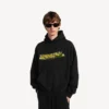 Herren-Hoodie „Messy Spray“ in mittlerer Passform in Schwarz Herren-Hoodie „Messy Spray“ in mittlerer Passform in Schwarz