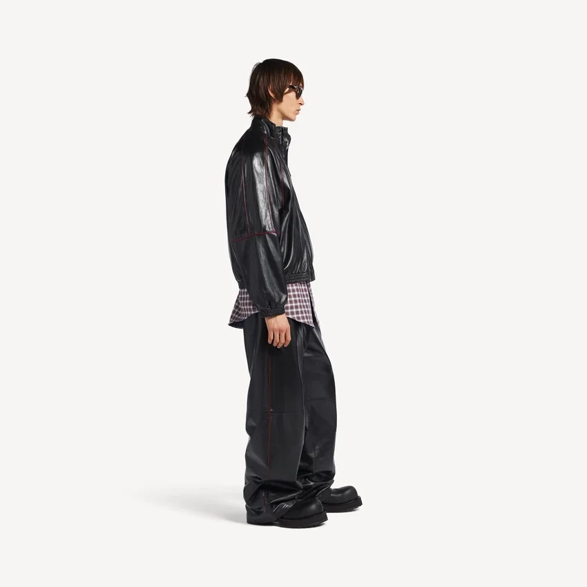 Herren-Jacke in Schwarz/Burgunderrot Herren-Jacke in Schwarz/Burgunderrot