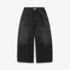 Herren-Jeans mit geschwungener Passform in Schwarz Herren-Jeans mit geschwungener Passform in Schwarz