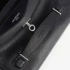 Herren-Messenger-Tasche „Le 7 Cube“ klein in Schwarz Herren-Messenger-Tasche „Le 7 Cube“ klein in Schwarz