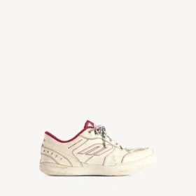 Damen-Sneaker „Hamptons“ in mittlerer Used-Optik in Off-White/Rot