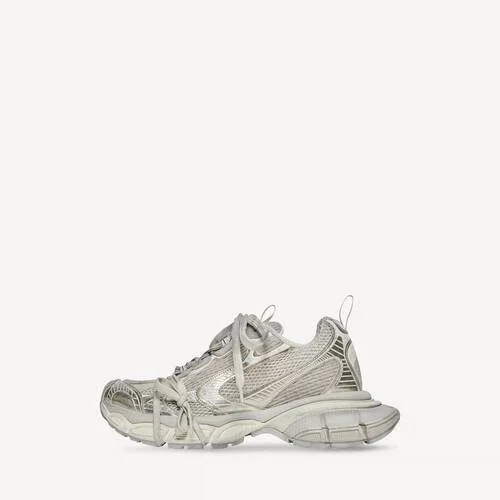 Damen-Sneaker in 3XL in Hellbeige Damen-Sneaker in 3XL in Hellbeige