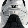 Herren-Sneaker „Radar Gradient Lines“ in Weiß/Grau/Silber/Schwarz/Blau Herren-Sneaker „Radar Gradient Lines“ in Weiß/Grau/Silber/Schwarz/Blau