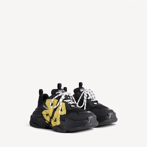 Damen-Sneaker „Triple S Tape Type“ in Schwarz/Gelb Damen-Sneaker „Triple S Tape Type“ in Schwarz/Gelb