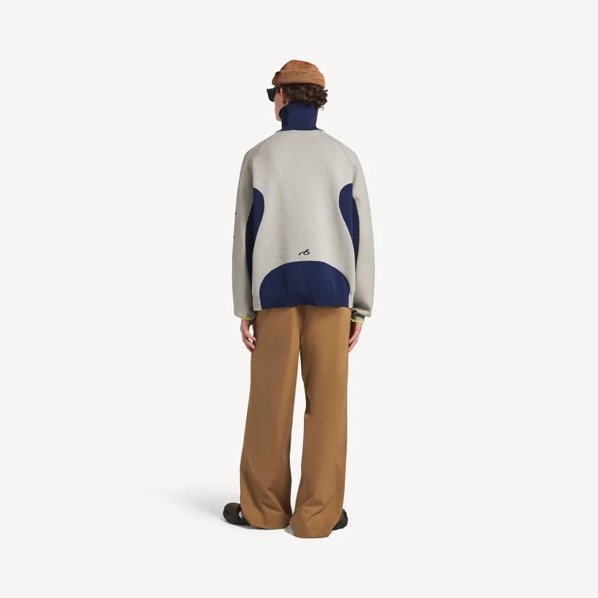 Herren-Strickjacke mit Reißverschluss von „Bodies“ in Grau/Marineblau Herren-Strickjacke mit Reißverschluss von „Bodies“ in Grau/Marineblau