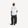 Herren-T-Shirt in weißer Farbe mit skizzenhaftem Aufdruck und mittlerer Passform Herren-T-Shirt in weißer Farbe mit skizzenhaftem Aufdruck und mittlerer Passform