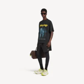 Herren-T-Shirt „The Address“ in mittlerer Passform, in gewaschenem Schwarz