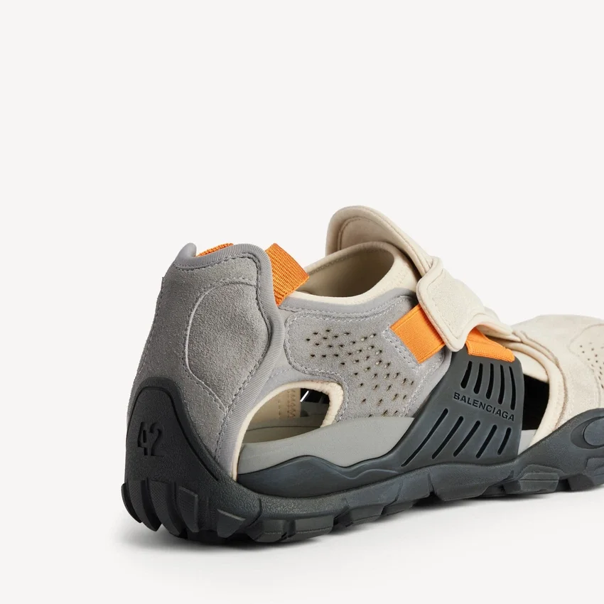 Herren-Wandersandale als Sneaker in Grau/Beige/Orange/Schwarz Herren-Wandersandale als Sneaker in Grau/Beige/Orange/Schwarz