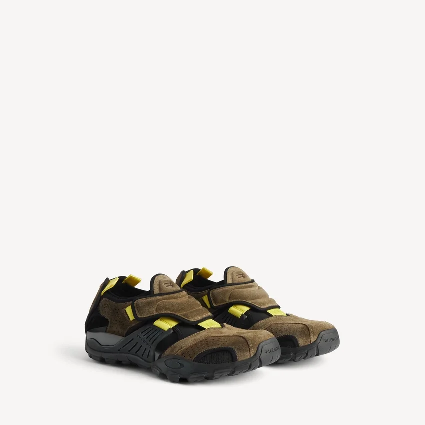 Herren-Wandersandale als Sneaker in Taupe/Schwarz/Neongelb Herren-Wandersandale als Sneaker in Taupe/Schwarz/Neongelb