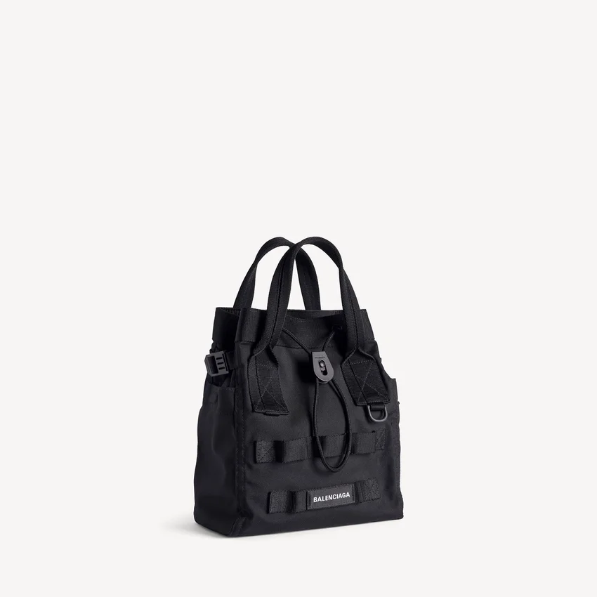 Kleine Herren-Army-Tasche in Schwarz Kleine Herren-Army-Tasche in Schwarz