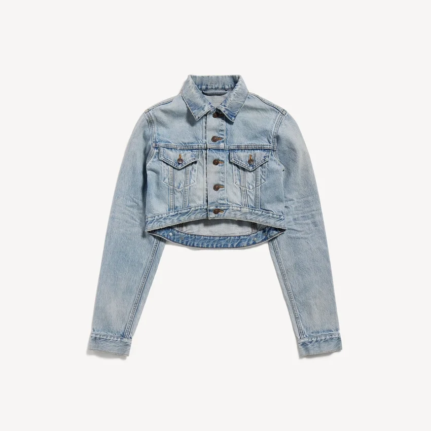 Kurze, taillierte Damenjacke in Bleach Light Blue Kurze, taillierte Damenjacke in Bleach Light Blue