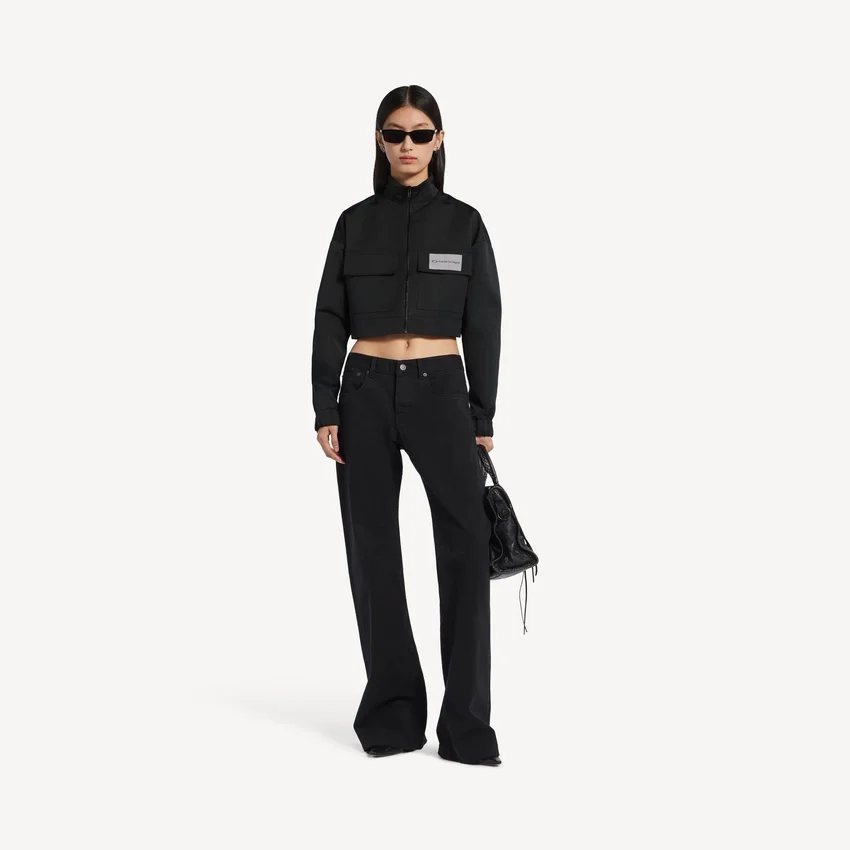 Kurze Trainingsjacke für Damen in Schwarz Kurze Trainingsjacke für Damen in Schwarz