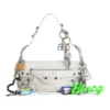 Le Cagole Kleine Umhängetasche im Used-Look mit Anhängern „Weiß“ 7716402AA7A9000
