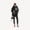 Locker sitzender Damen-Hoodie in Schwarz Locker sitzender Damen-Hoodie in Schwarz