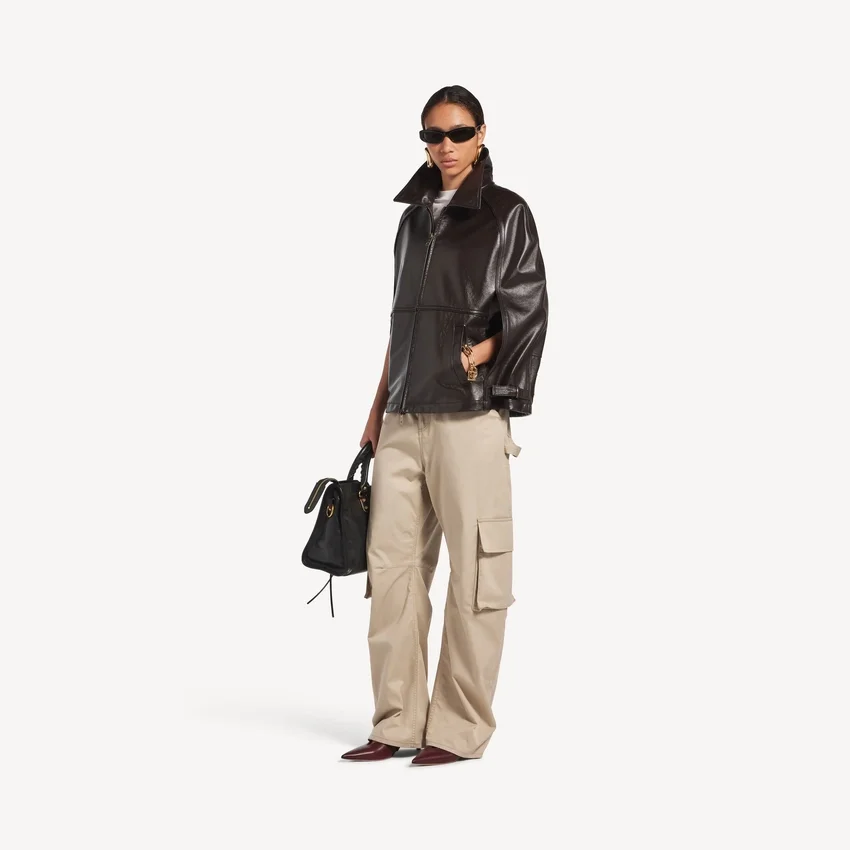 Lässige Cargo-Hose für Damen in Beige Lässige Cargo-Hose für Damen in Beige