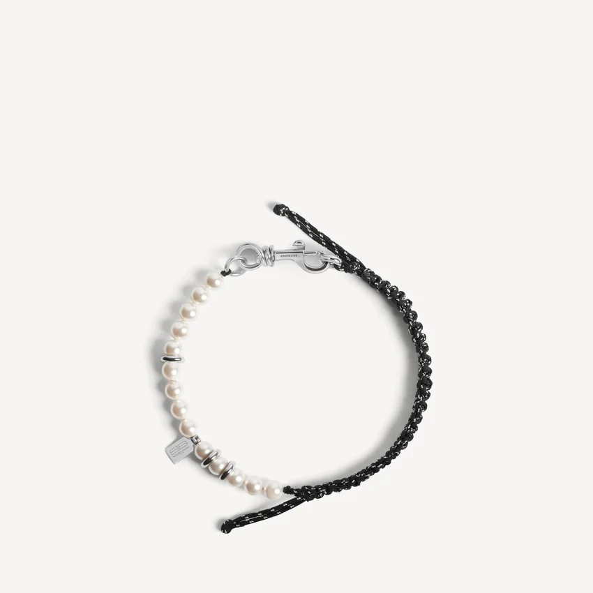Malibu-Perlenarmband/Halskette in Schwarz/Weiß/Glänzendem Silber Malibu-Perlenarmband/Halskette in Schwarz/Weiß/Glänzendem Silber