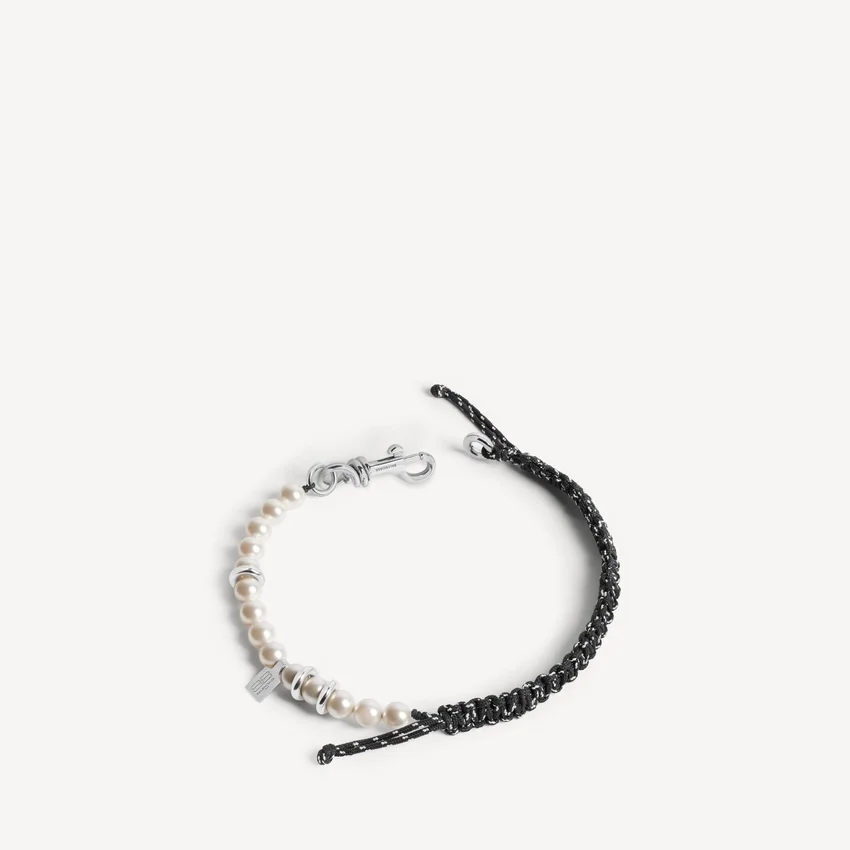 Malibu-Perlenarmband/Halskette in Schwarz/Weiß/Glänzendem Silber Malibu-Perlenarmband/Halskette in Schwarz/Weiß/Glänzendem Silber