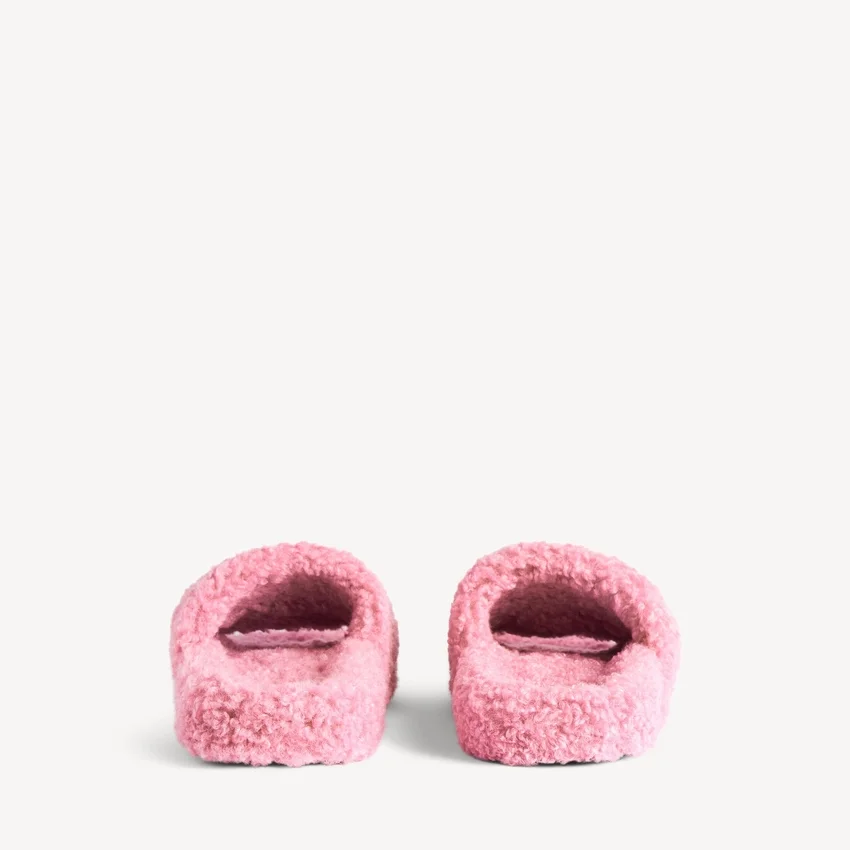 Offene Pantoletten für Damen mit Fellbesatz in zartem Rosa Offene Pantoletten für Damen mit Fellbesatz in zartem Rosa