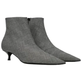Stiefel aus Wolle mit Karomuster und spitzer Zehenpartie „Grey“ 579218W1SR01214