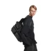 Superbusy Sling Bag Large in Schwarz Superbusy Sling Bag Large in Schwarz