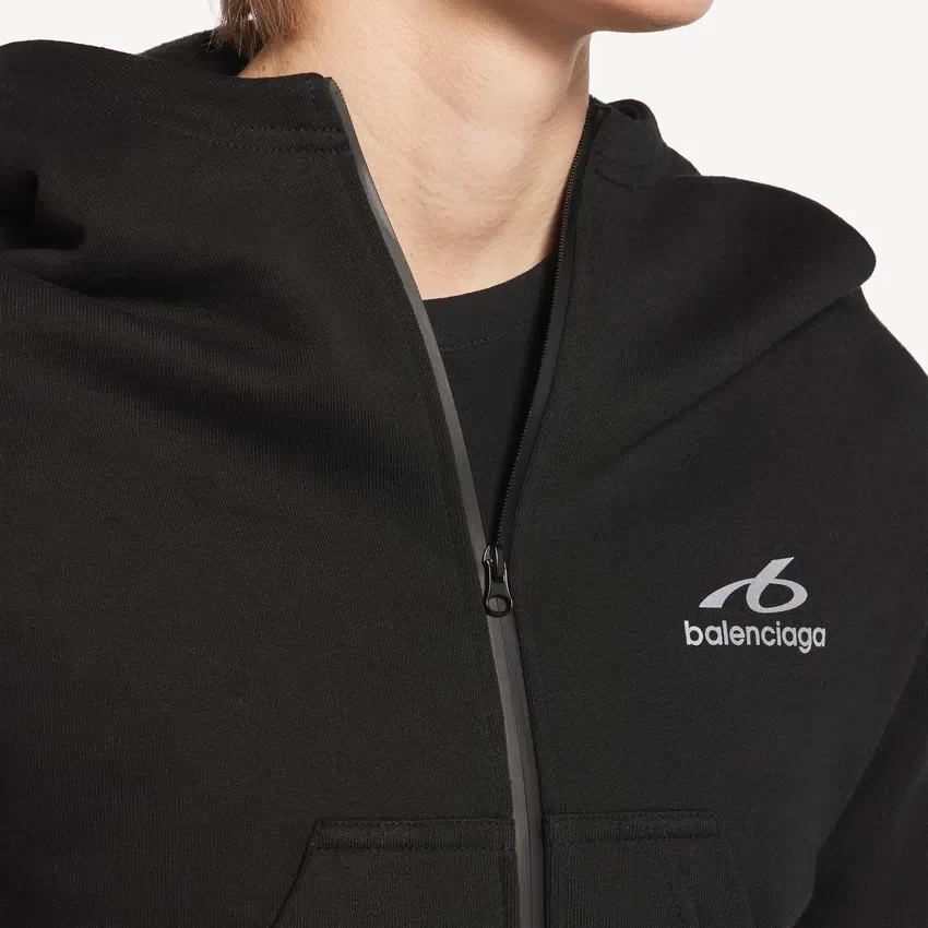 Techwear-Cocoon-Hoodie für Damen in Schwarz Techwear-Cocoon-Hoodie für Damen in Schwarz