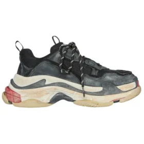Triple S „Black“ 524037W3CS11061
