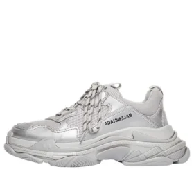 Triple S Sneaker „Silver Metallic“ 536737W2FS28100